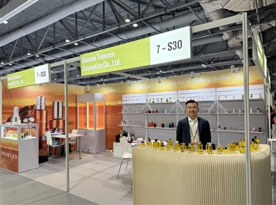 Позвани сте — уживо смо у Хонг Конгу